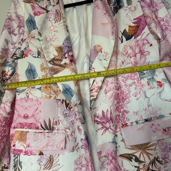 Women’s Tropical Blazer Size XXL - Picture 2 of 3